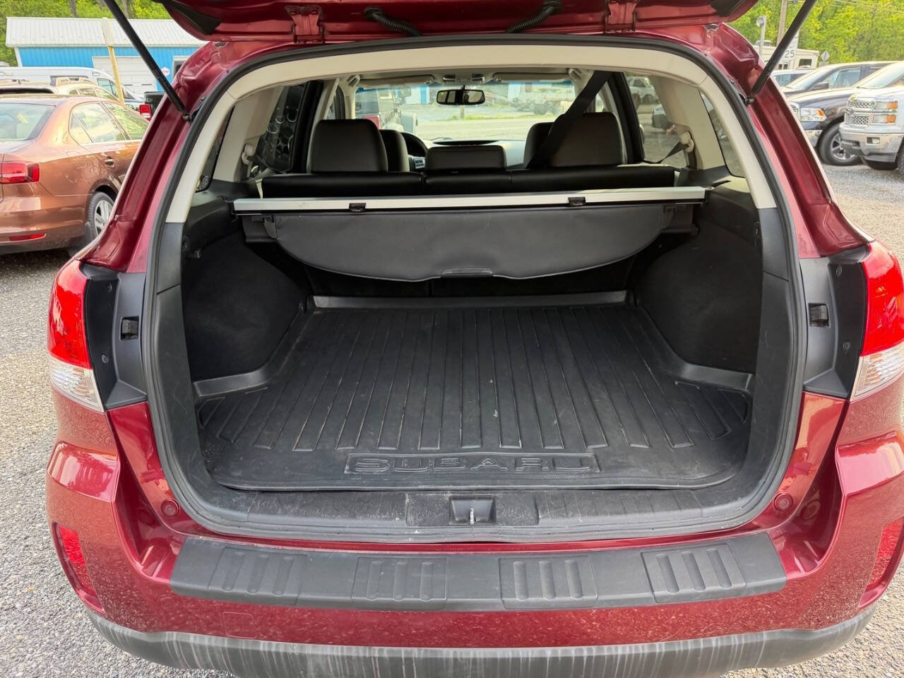 Used 2012 Subaru Outback 2.5i Limited AWD/4WD image 22