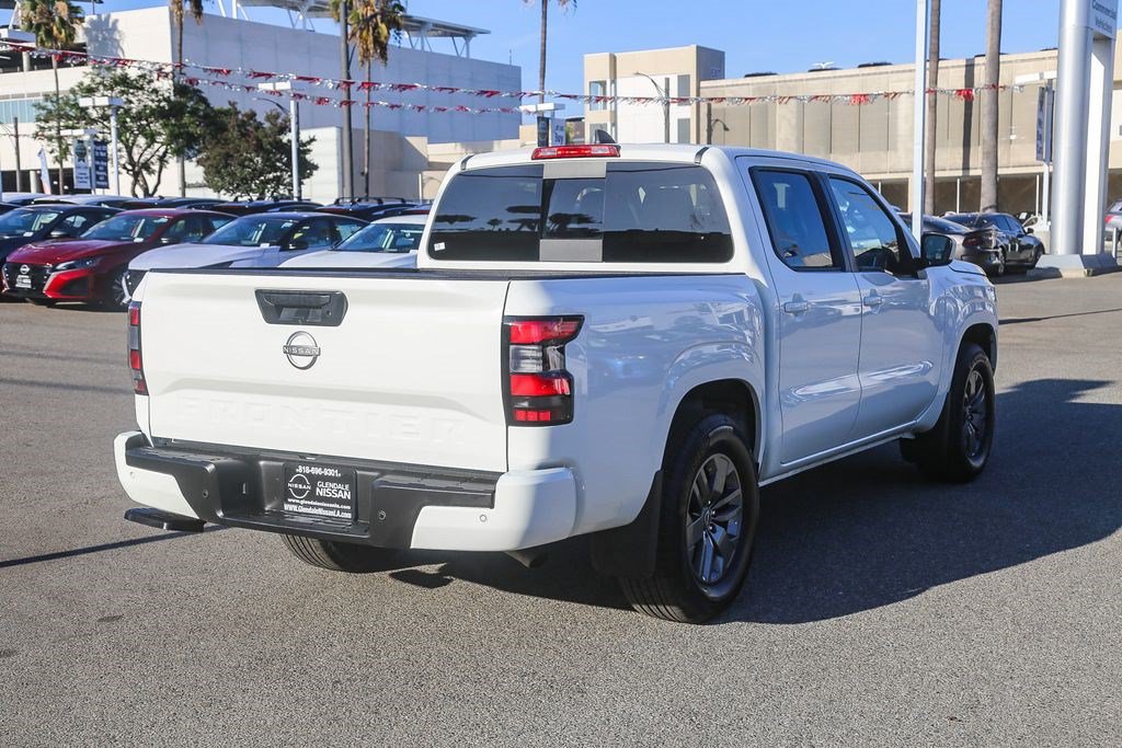 Used 2025 Nissan Frontier SV RWD image 8