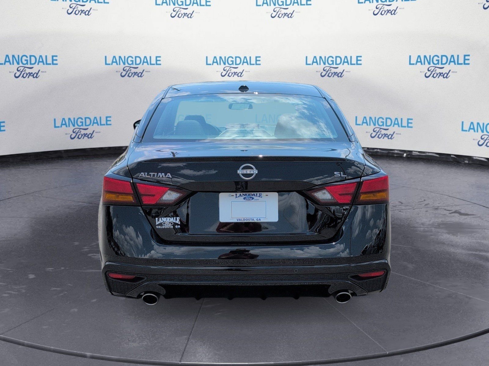 Used 2025 Nissan Altima 2.5 SL FWD image 8