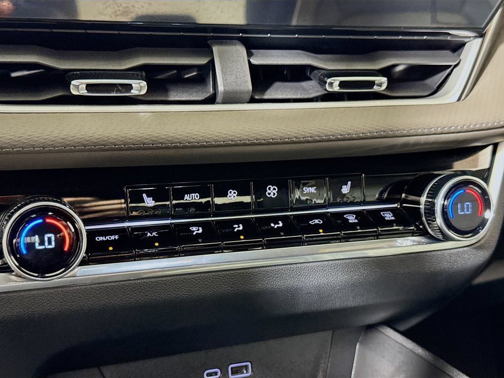 New 2026 Buick Envision Sport Touring AWD/4WD image 10