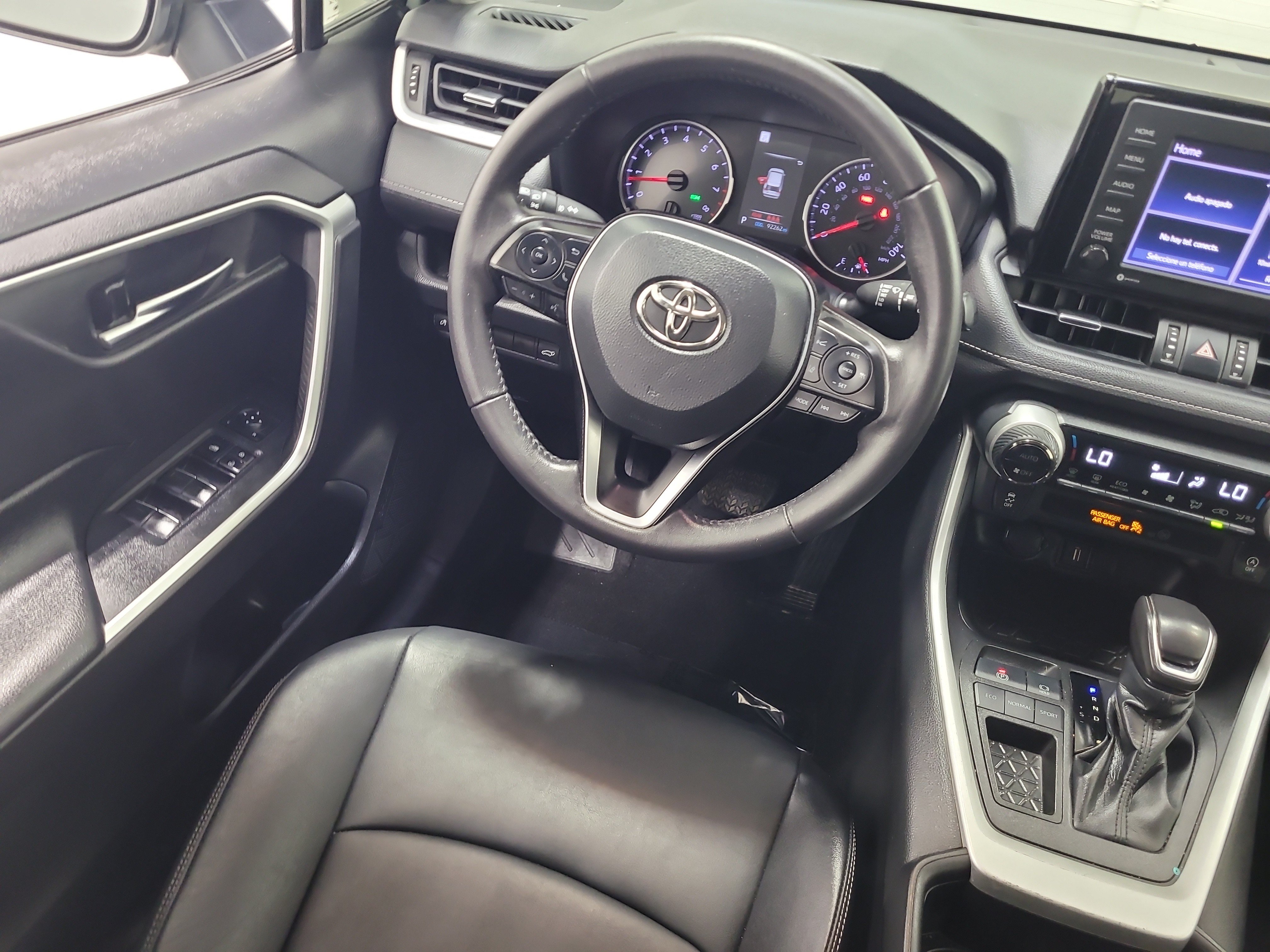 Used 2022 Toyota RAV4 XLE Premium FWD image 17