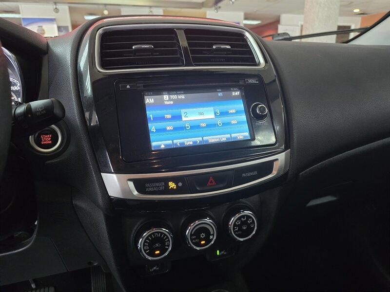 Used 2015 Mitsubishi Outlander Sport SE AWD/4WD image 23