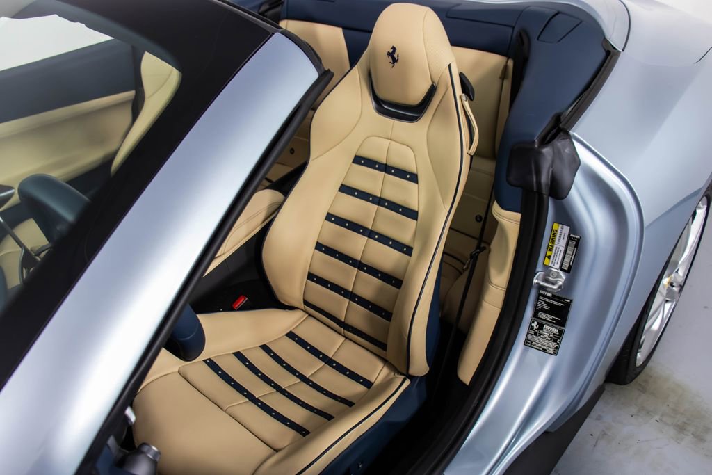Certified 2022 Ferrari Portofino M RWD image 6