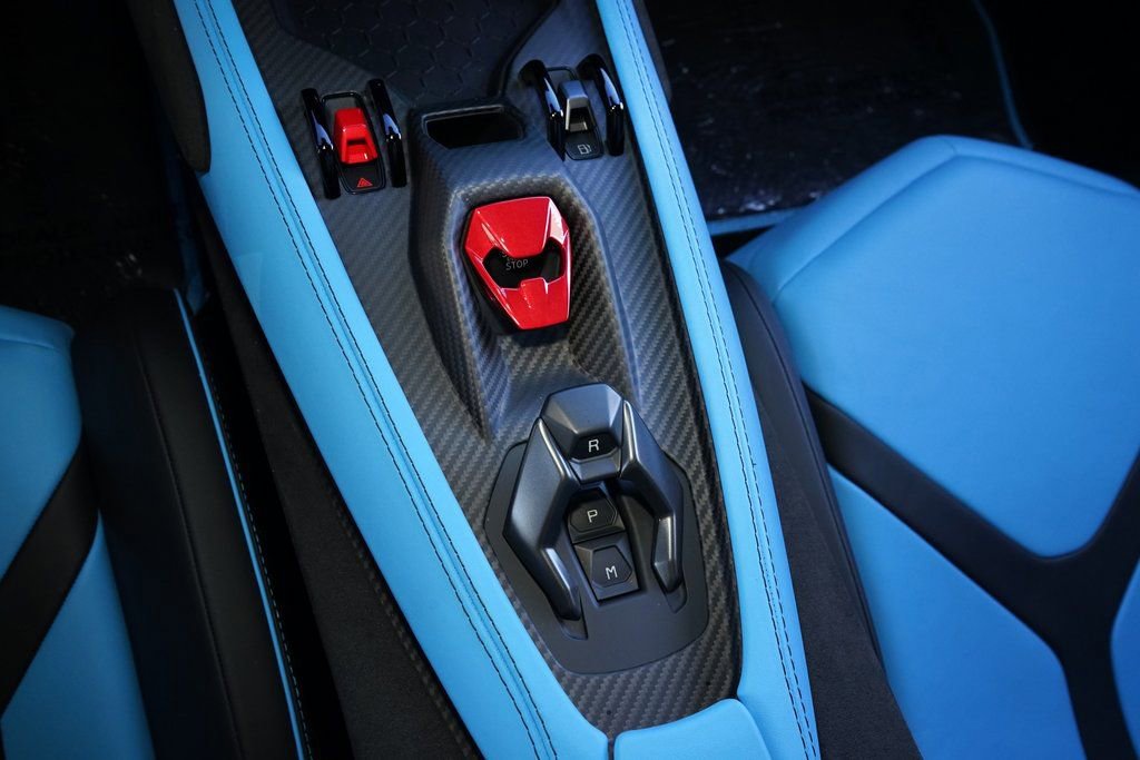 Used 2025 Lamborghini Revuelto image 31