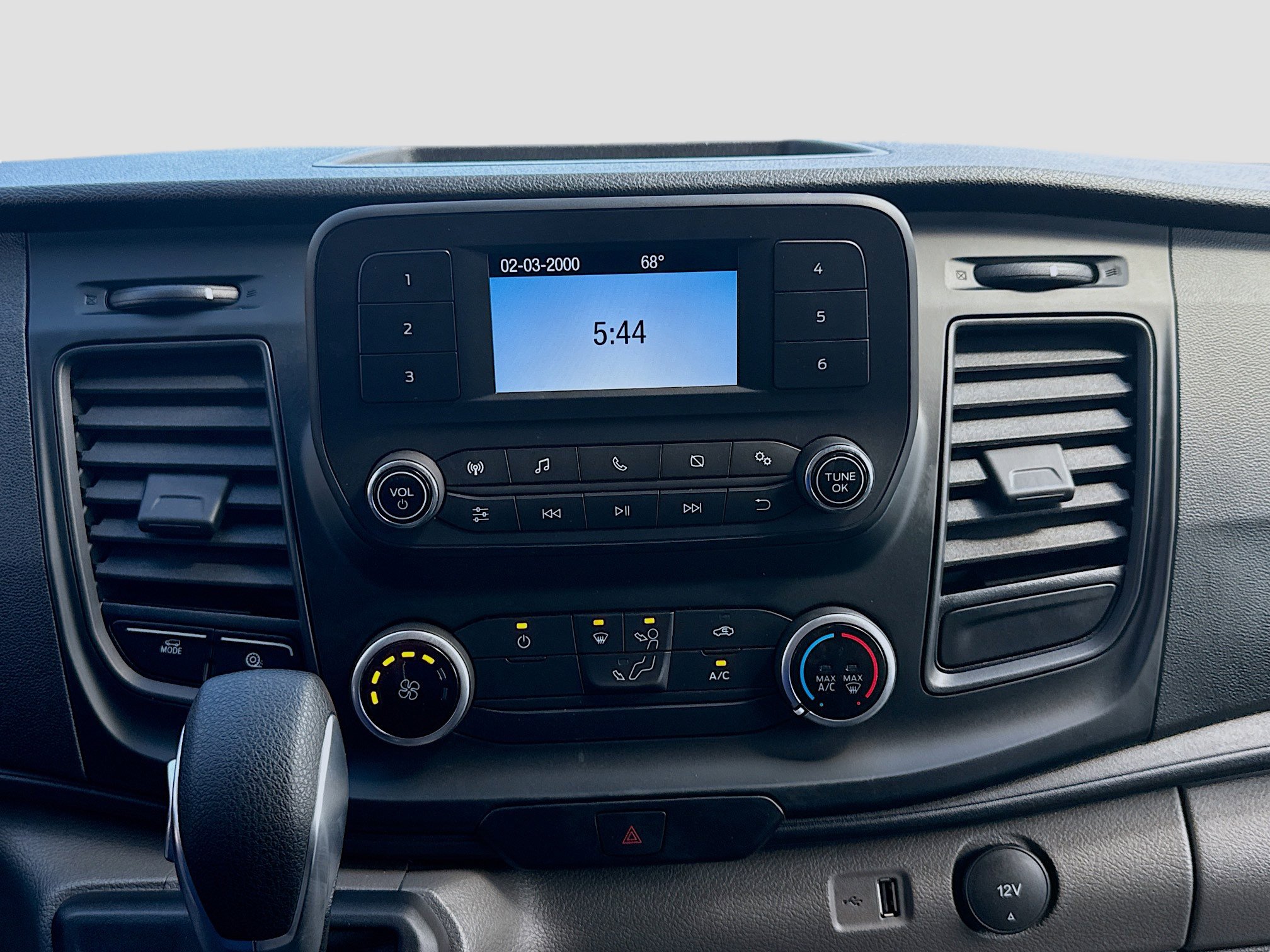 Used 2024 Ford Transit 150 Base image 12