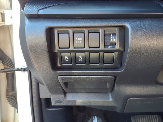 Used 2021 Subaru Forester AWD/4WD image 17