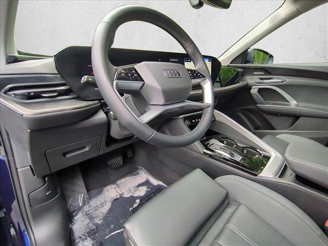 Used 2025 Audi Q5 Premium Plus w/ Premium Plus AWD/4WD image 10