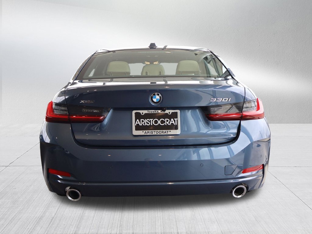 New 2026 BMW 330i xDrive Sedan w/ Premium Package AWD/4WD image 35