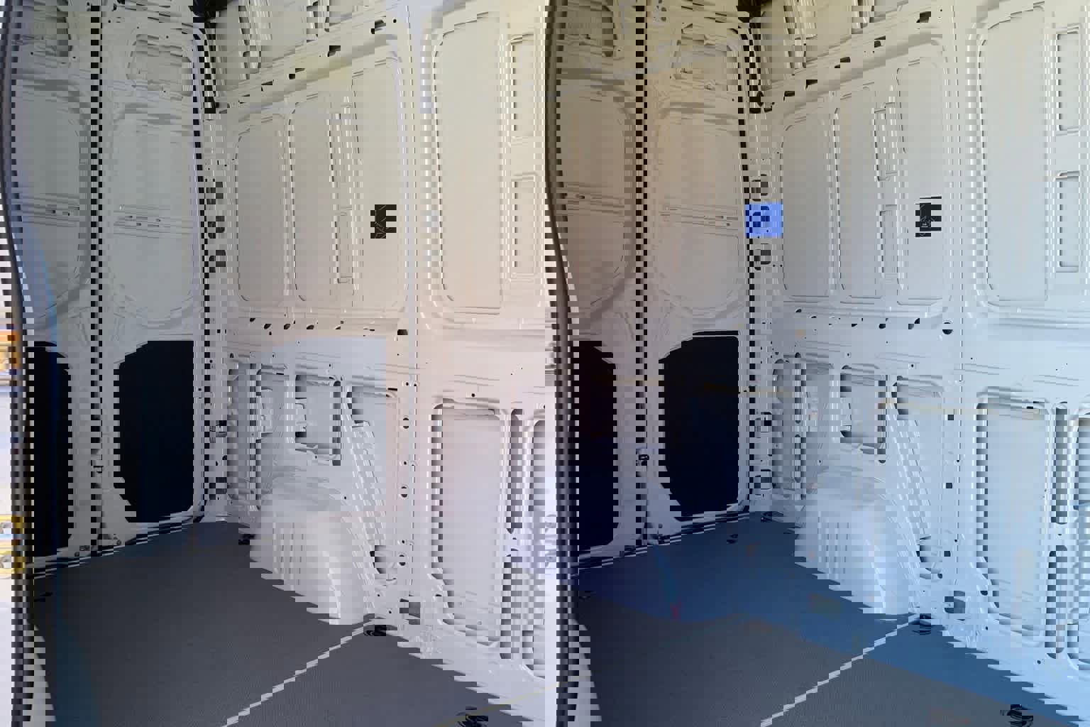 Used 2025 Mercedes-Benz Sprinter 2500 image 17