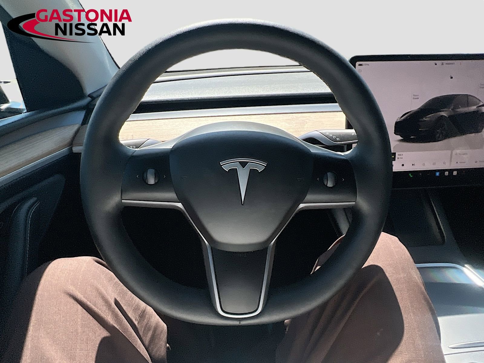 Used 2025 Tesla Model Y Long Range image 14