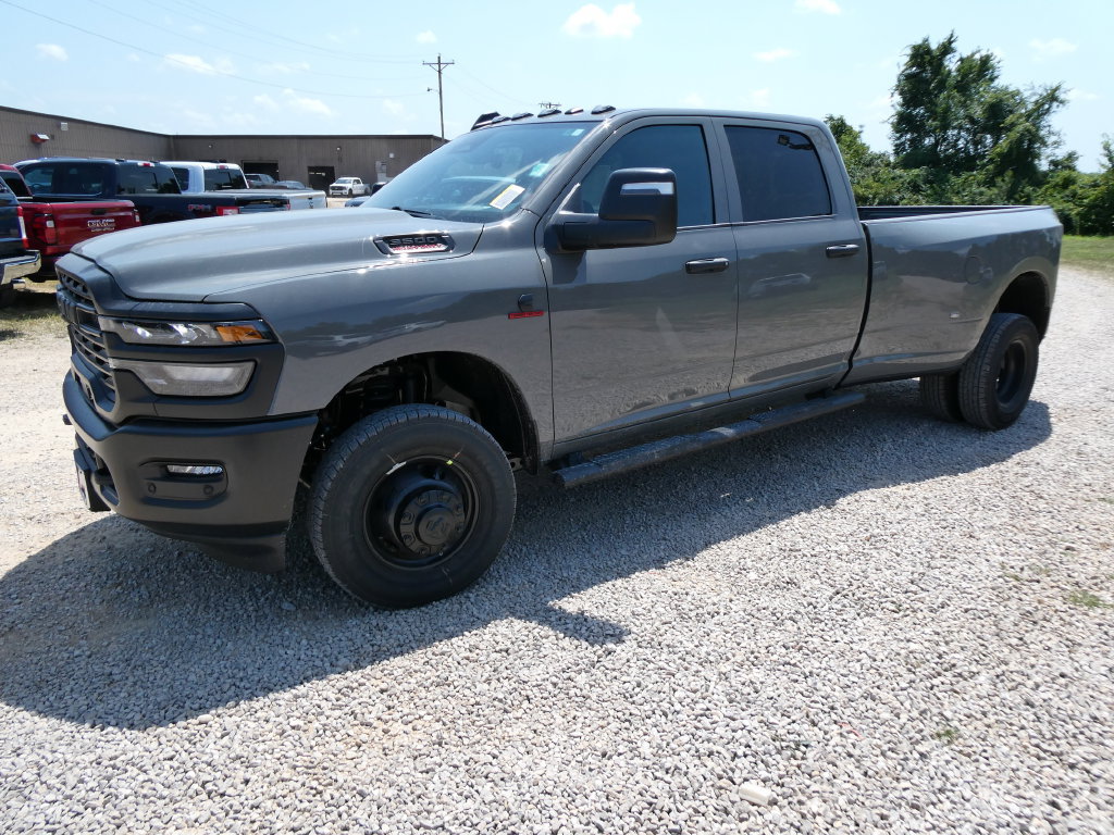 New 2026 RAM 3500 Tradesman AWD/4WD image 7