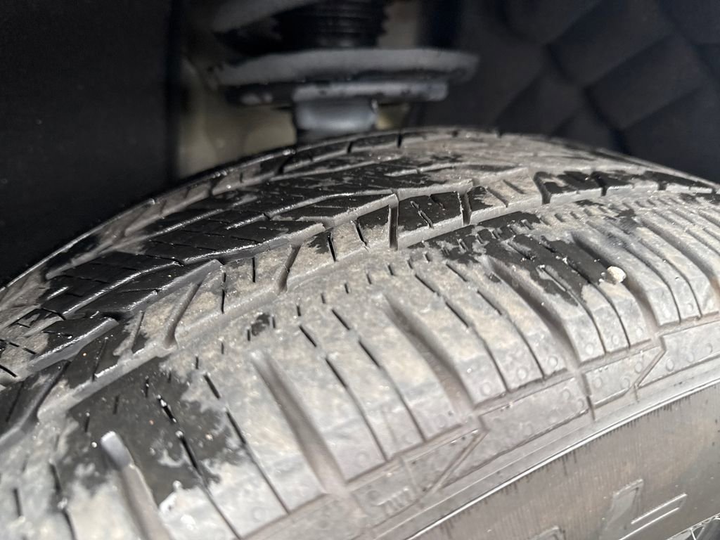 Used 2023 Chevrolet Traverse LT image 31