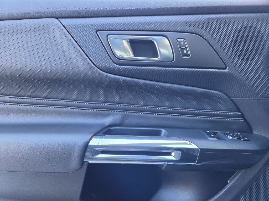 Used 2025 Ford Mustang GT Premium RWD image 19