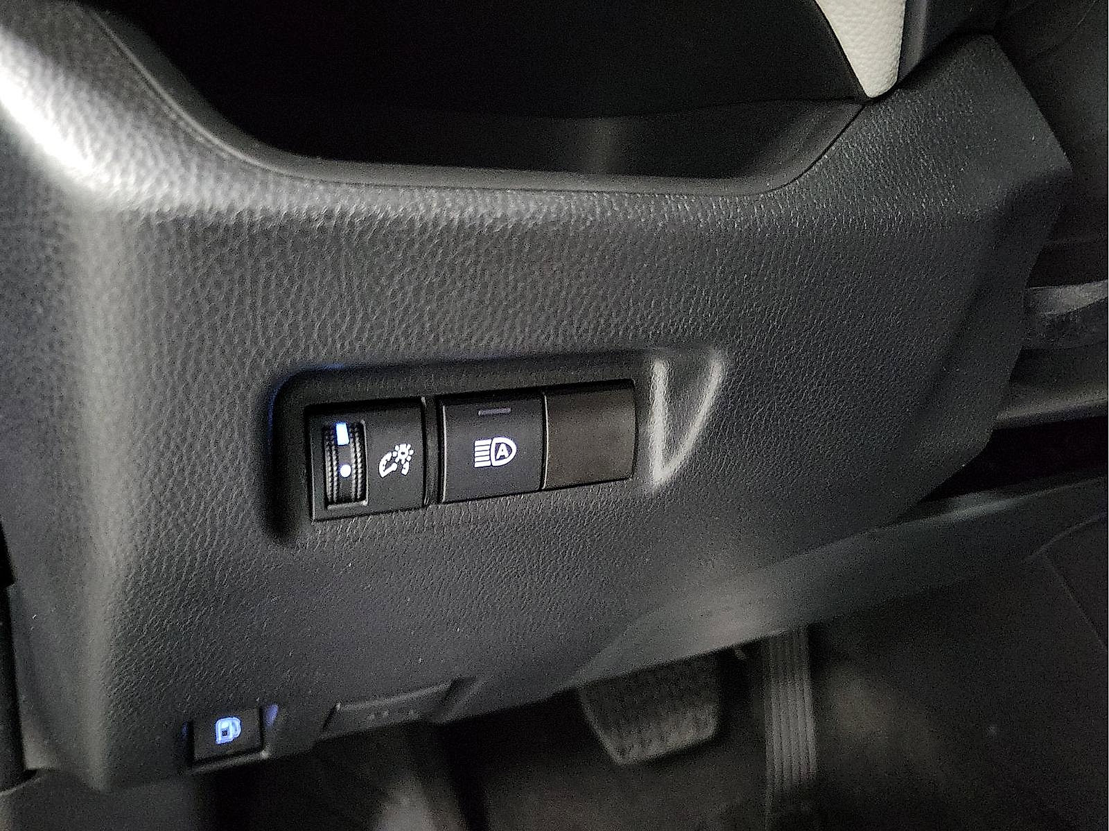 Certified 2022 Toyota RAV4 XLE image 13