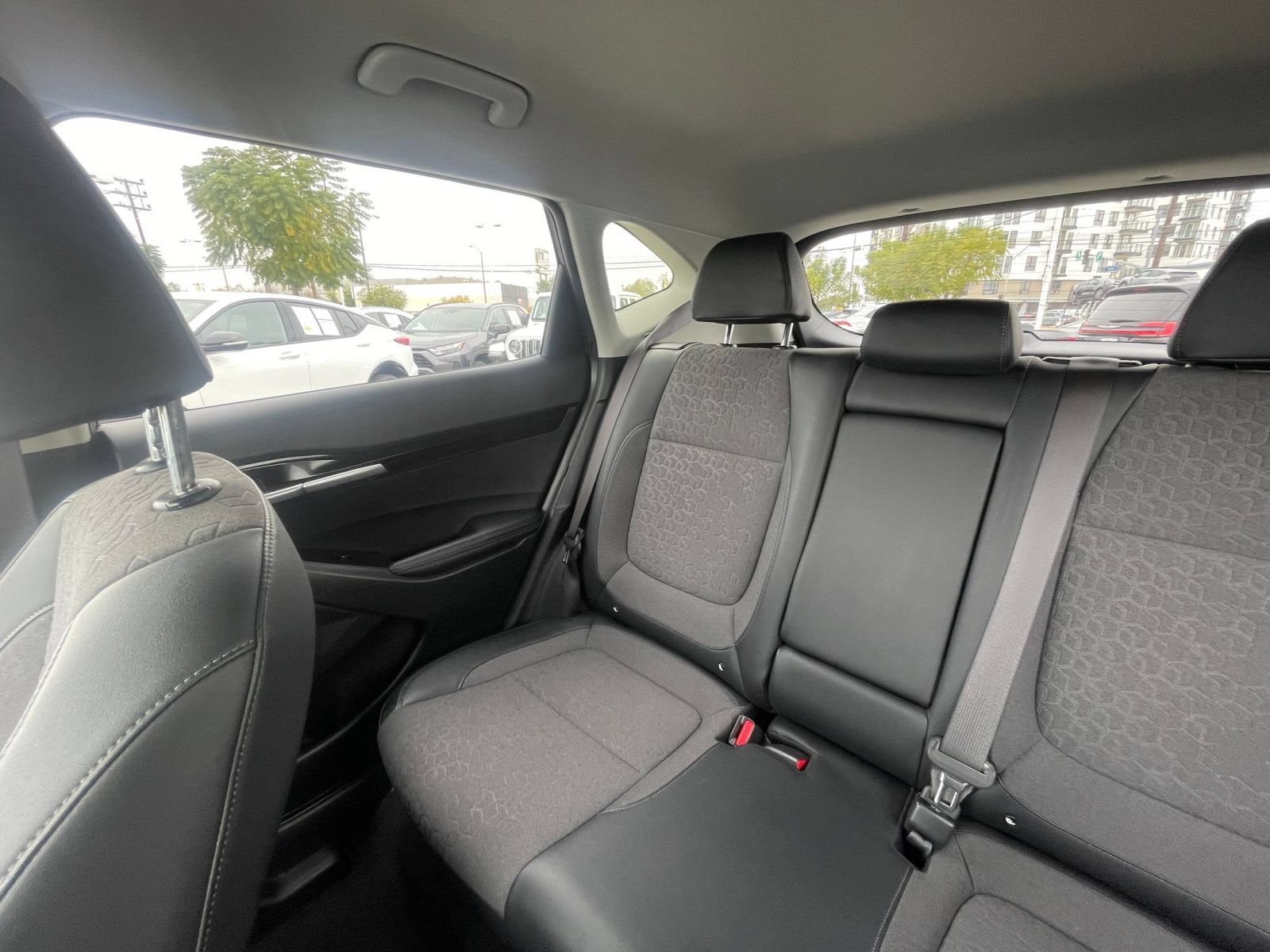 Used 2025 Kia Seltos S FWD image 41