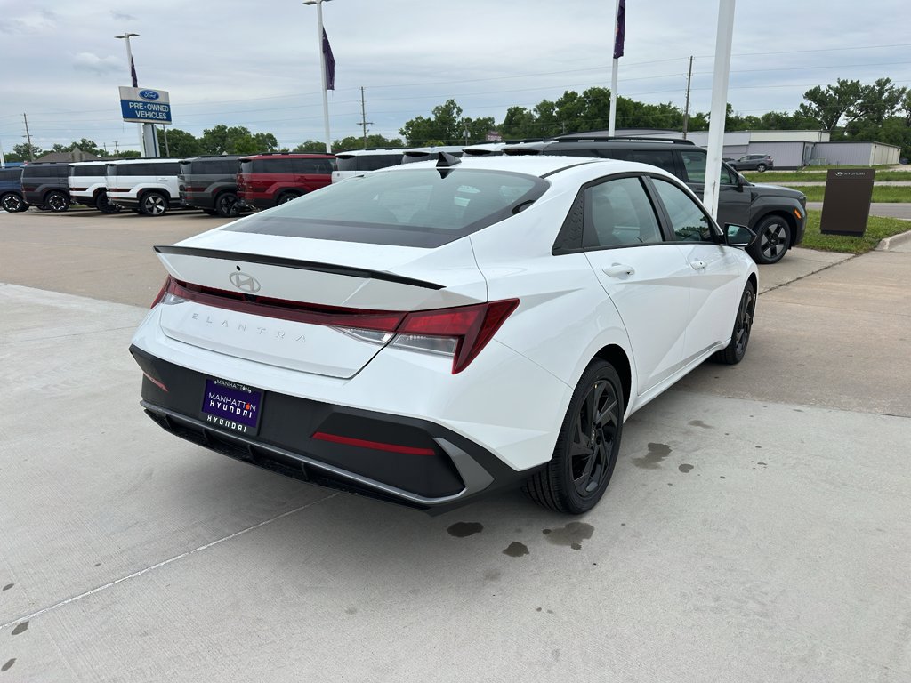New 2026 Hyundai Elantra Sport FWD image 5
