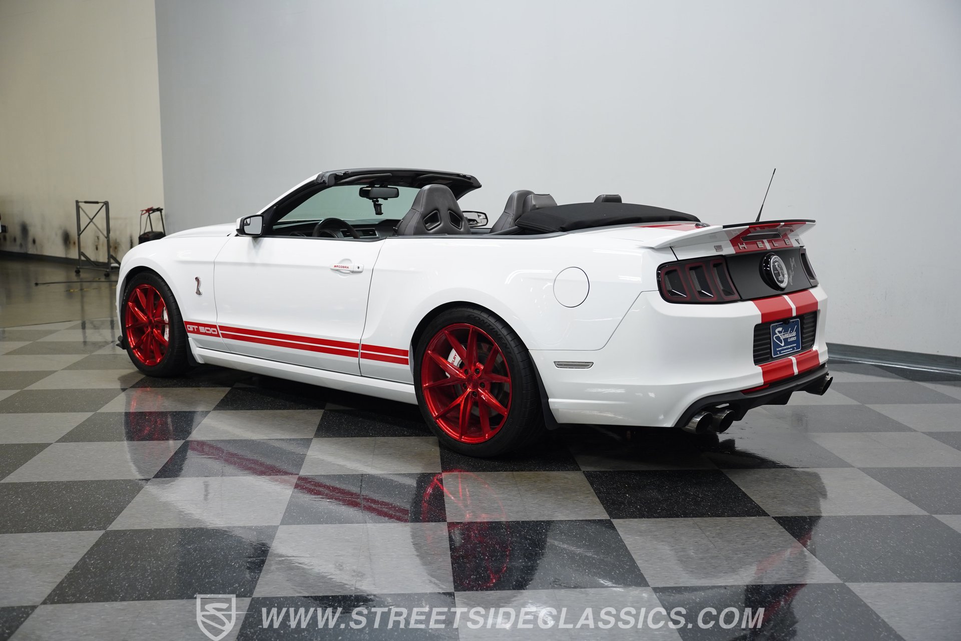 Used 2014 Ford Mustang Shelby GT500 w/ Equipment Group 821A image 9