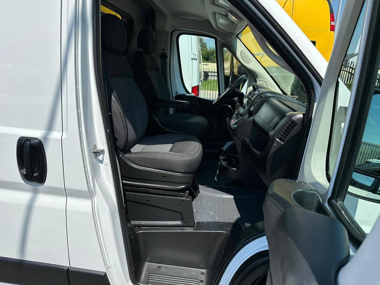 Used 2020 RAM ProMaster 2500 image 10