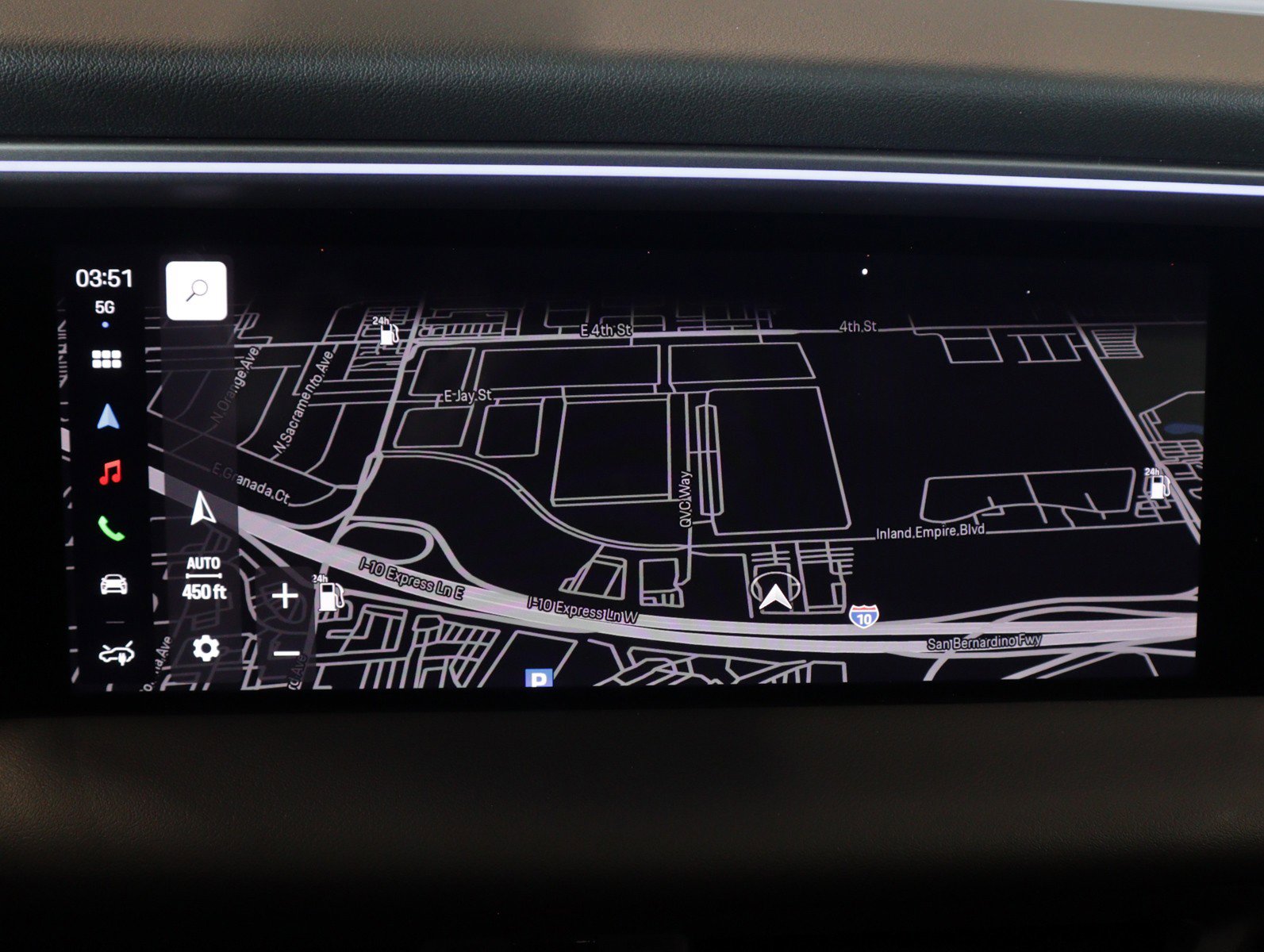 Used 2025 Porsche Macan Electric image 18