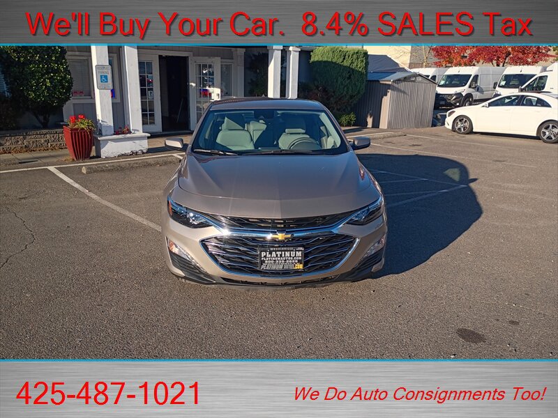 Used 2025 Chevrolet Malibu LT FWD image 3