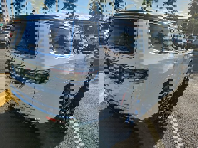 Used 2024 Jeep Grand Wagoneer L Series III w/ Rear Seat Video Group 1 image 4