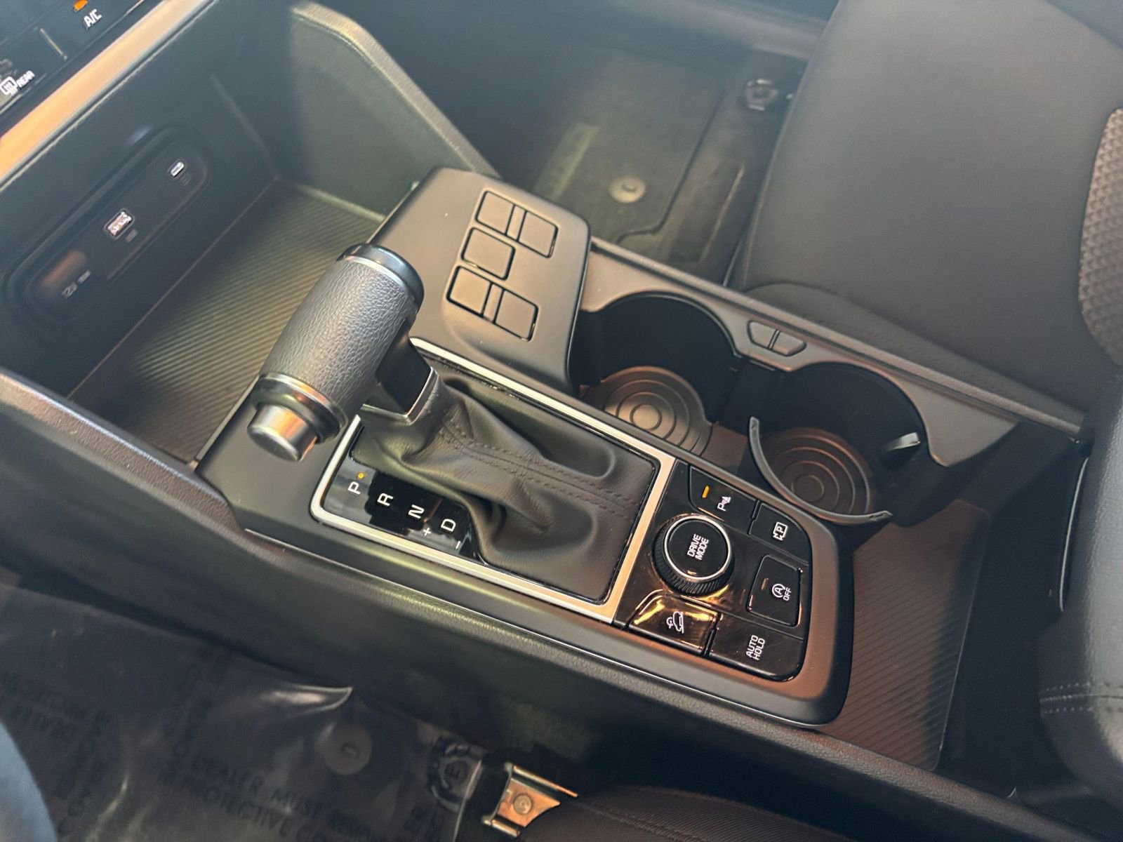 Used 2025 Kia Sportage LX image 44