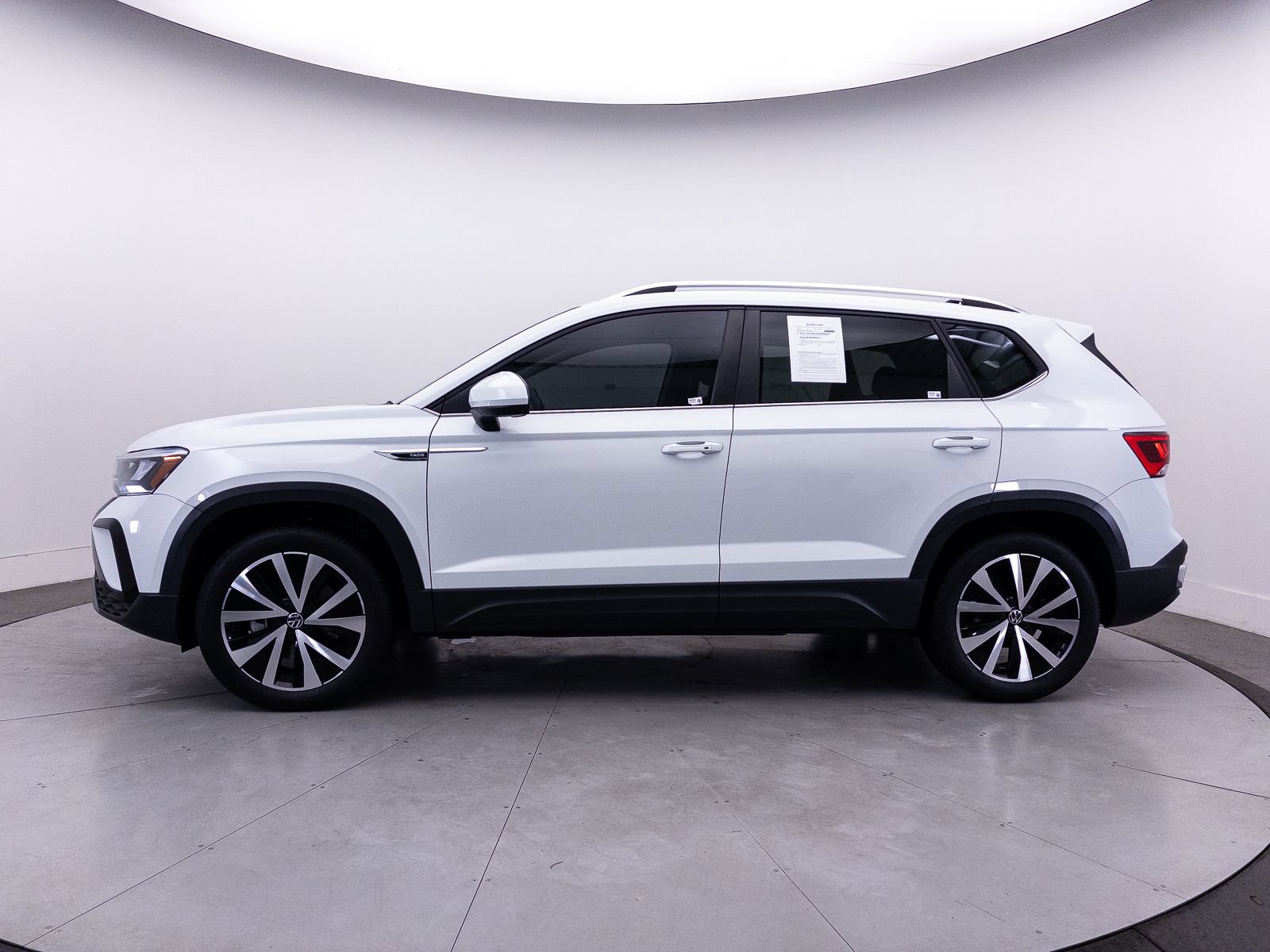 Used 2022 Volkswagen Taos SE FWD image 42