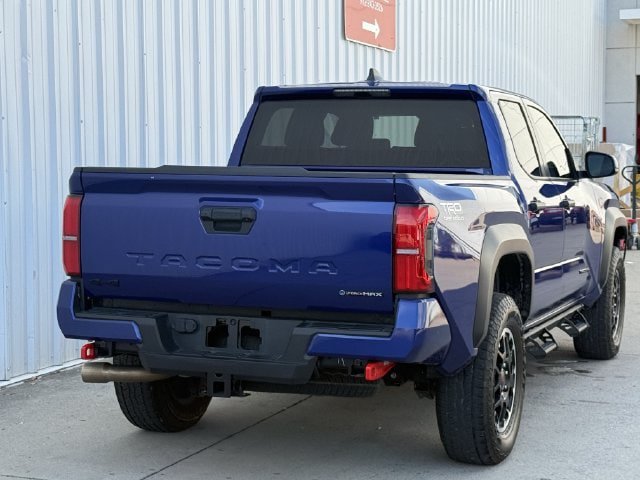 Used 2025 Toyota Tacoma TRD Off-Road AWD/4WD image 4