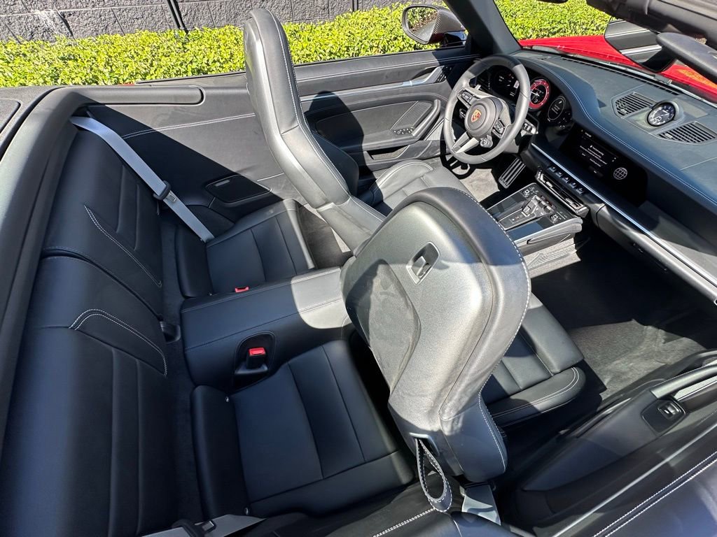 Certified 2025 Porsche 911 Turbo image 39