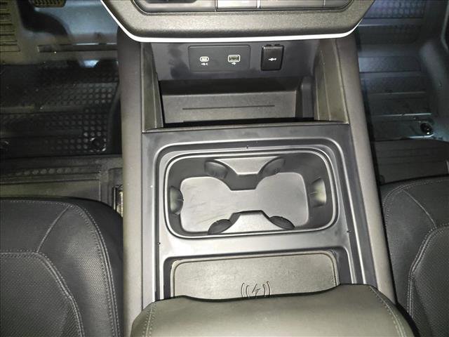 Certified 2024 Land Rover Defender 90 X-Dynamic SE image 26