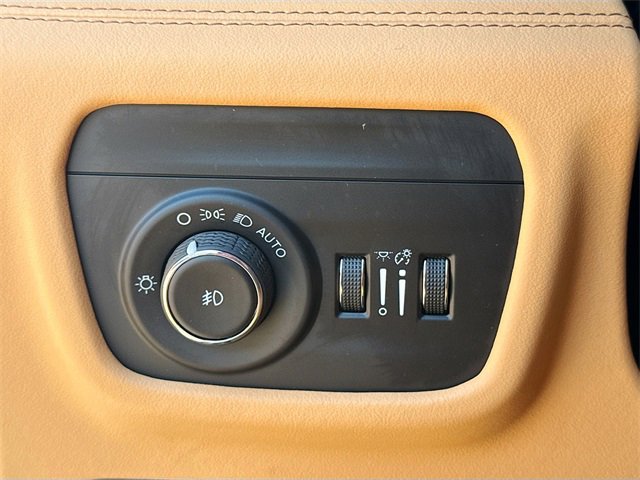 Used 2024 Jeep Grand Cherokee L Summit image 38