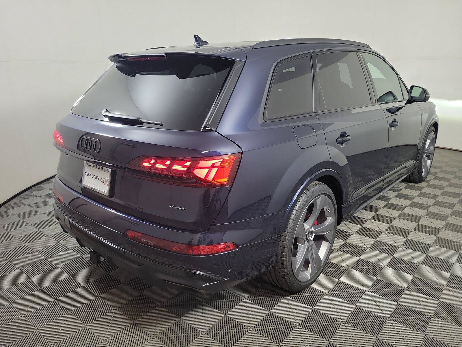 New 2026 Audi Q7 3.0T Prestige AWD/4WD image 7