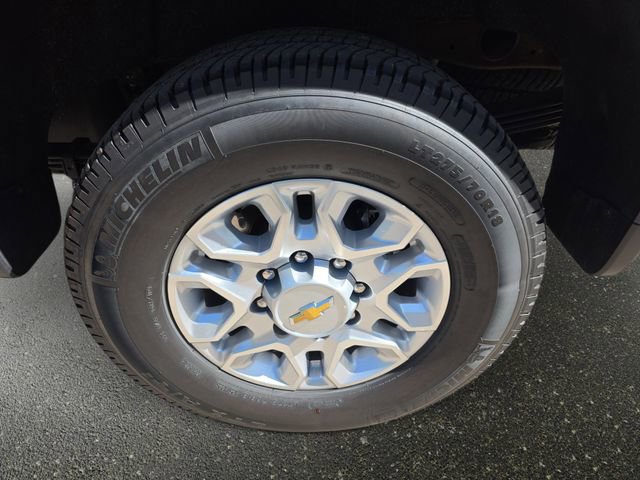 Used 2025 Chevrolet Silverado 2500 LTZ w/ LTZ Convenience Package AWD/4WD image 36