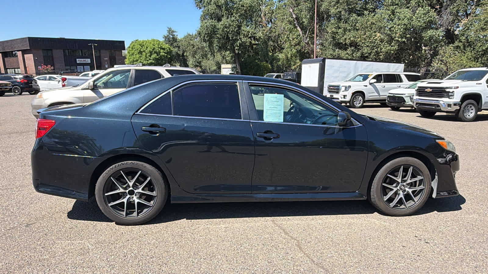 Used 2013 Toyota Camry SE FWD image 4