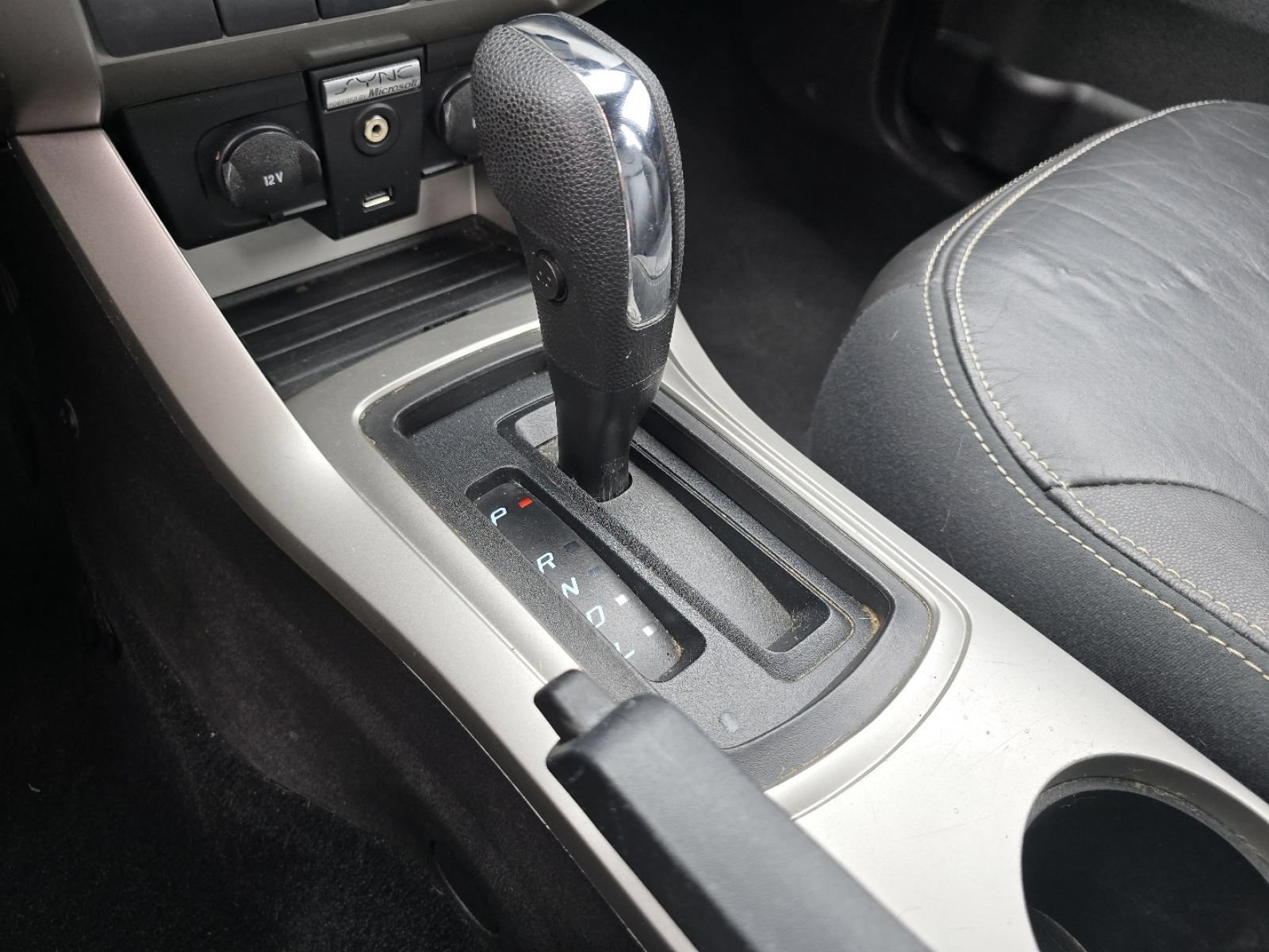 Used 2009 Ford Focus SEL FWD image 28