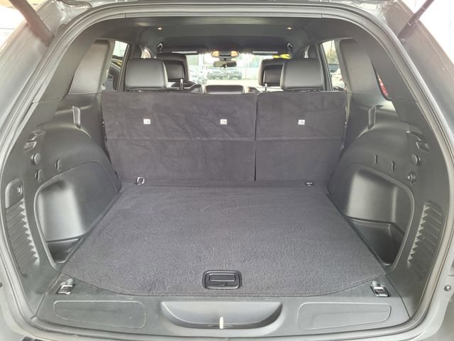 Certified 2021 Jeep Grand Cherokee Laredo X image 19