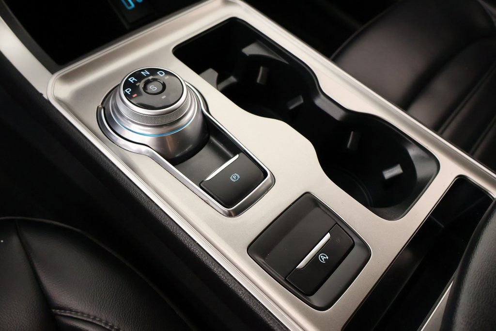 Used 2024 Ford Edge SEL image 8