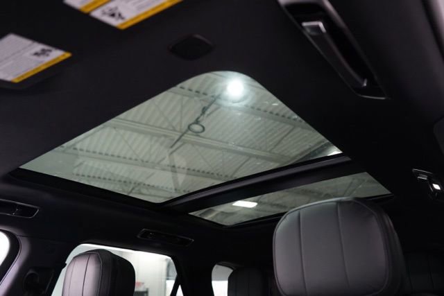 Used 2024 Land Rover Range Rover Sport Dynamic SE image 18