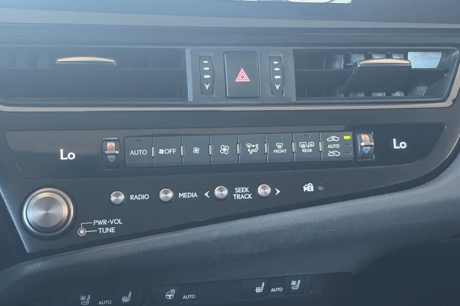 Used 2022 Lexus ES 350 F Sport w/ Accessory Package 2 FWD image 21