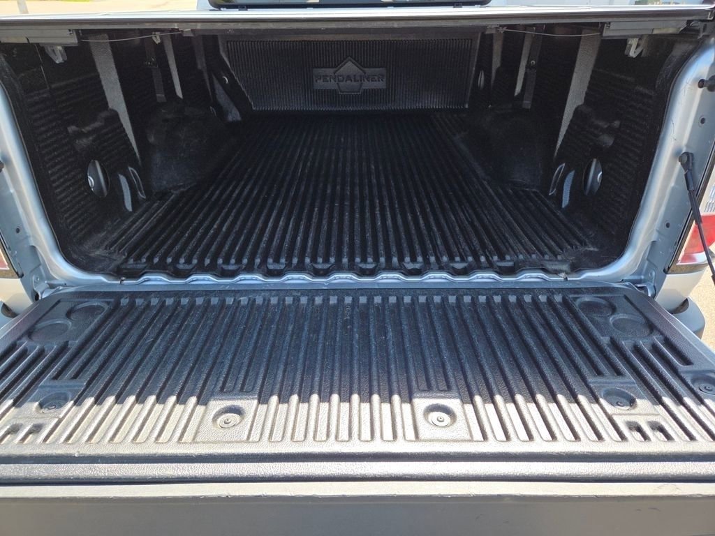 Used 2018 GMC Canyon SLT w/ Trailering Package image 32