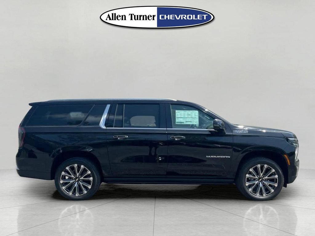 New 2026 Chevrolet Suburban High Country AWD/4WD image 3