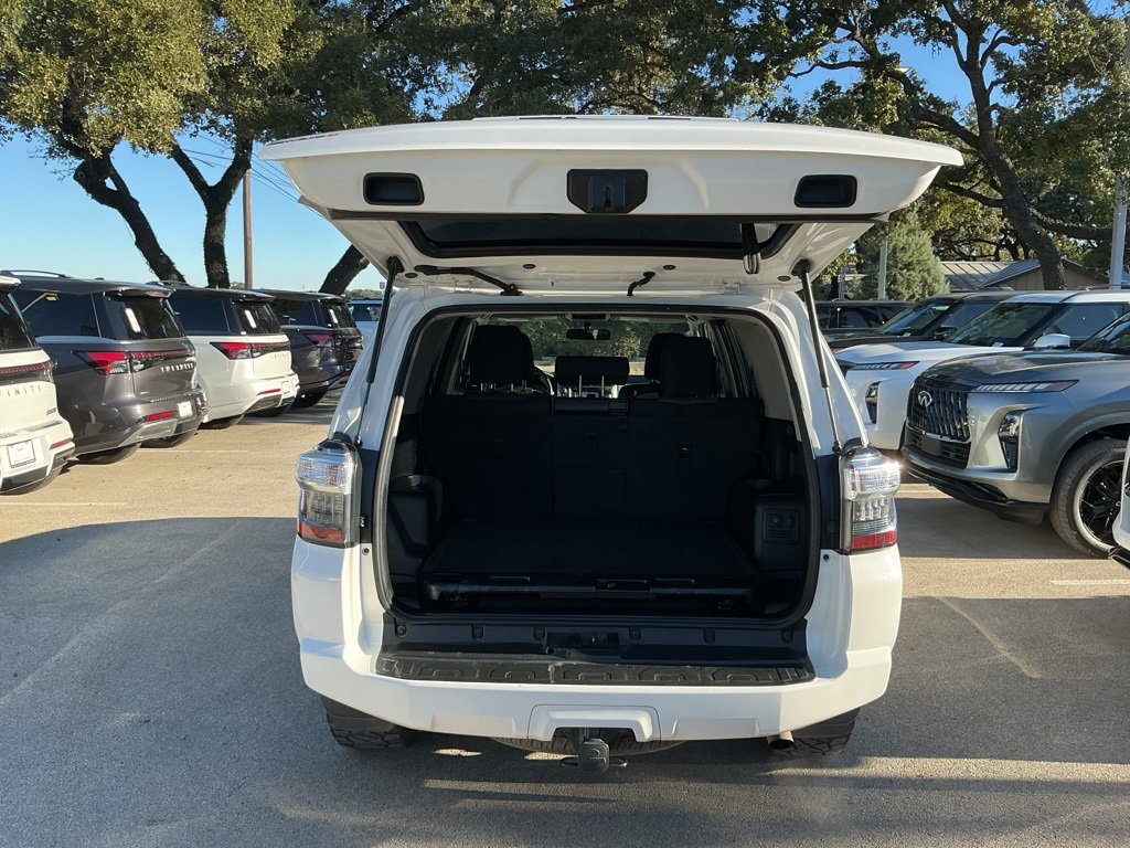 Used 2016 Toyota 4Runner SR5 image 28