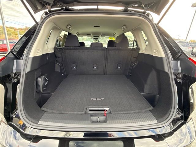Certified 2025 Nissan Rogue S image 16