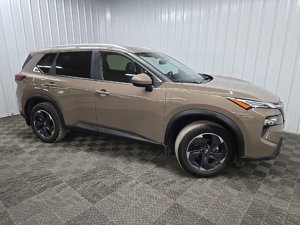 Used 2025 Nissan Rogue SV w/ SV Premium Package