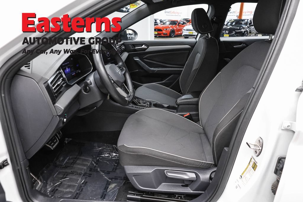 Used 2025 Volkswagen Jetta Sport FWD image 14