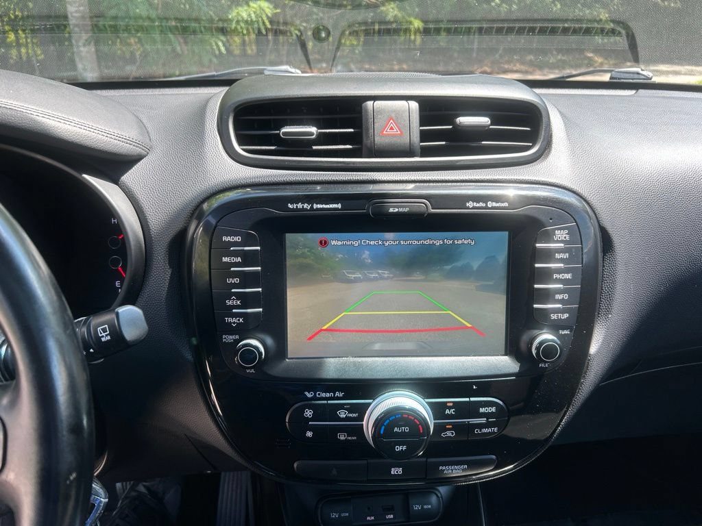 Used 2014 Kia Soul ! w/ Sun & Sound Package FWD image 19