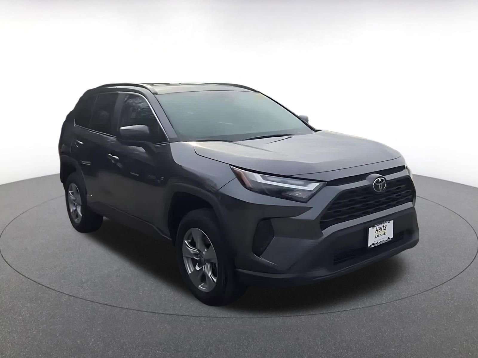Used 2025 Toyota RAV4 LE image 3