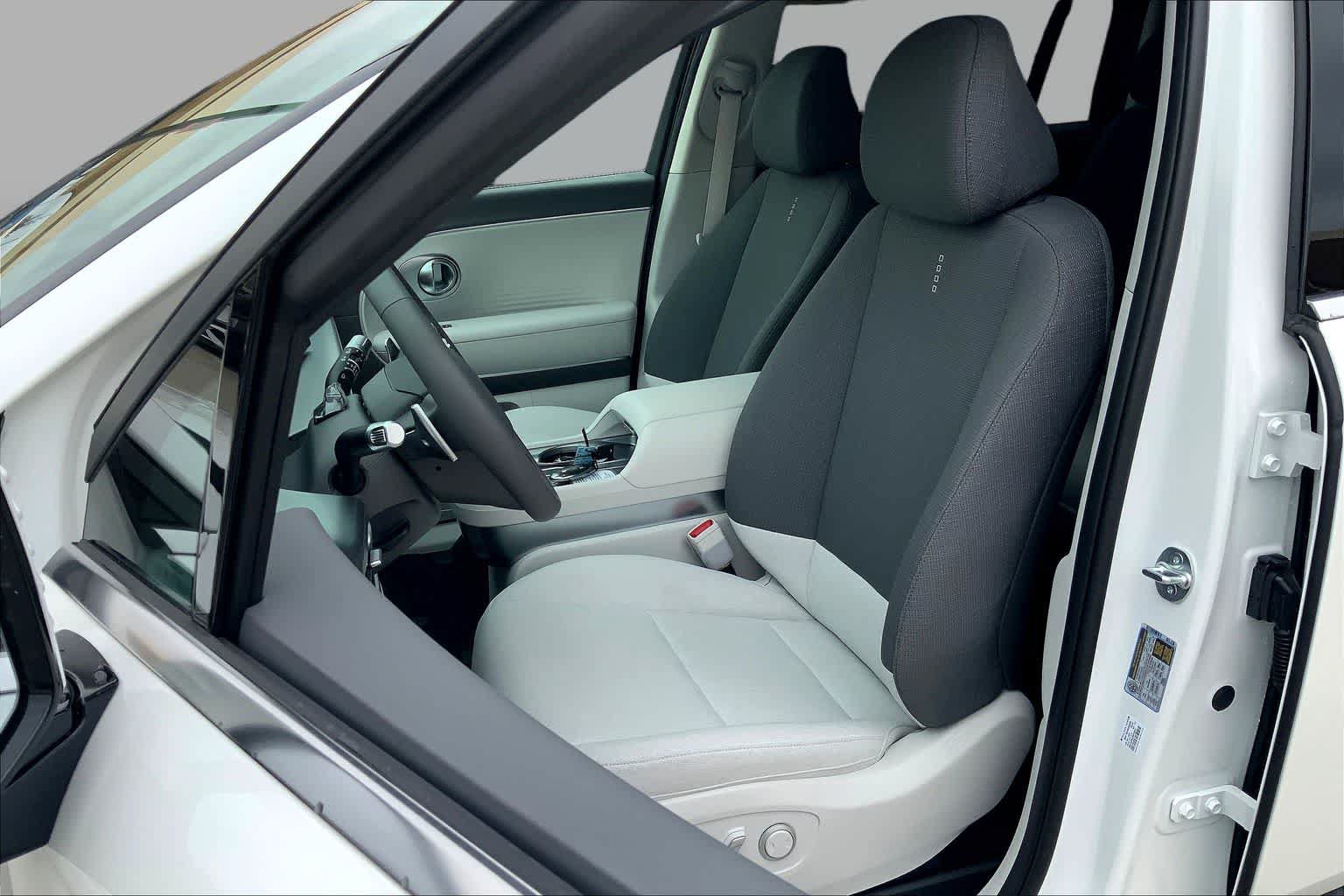 New 2026 Hyundai Ioniq 9 SE AWD/4WD image 7