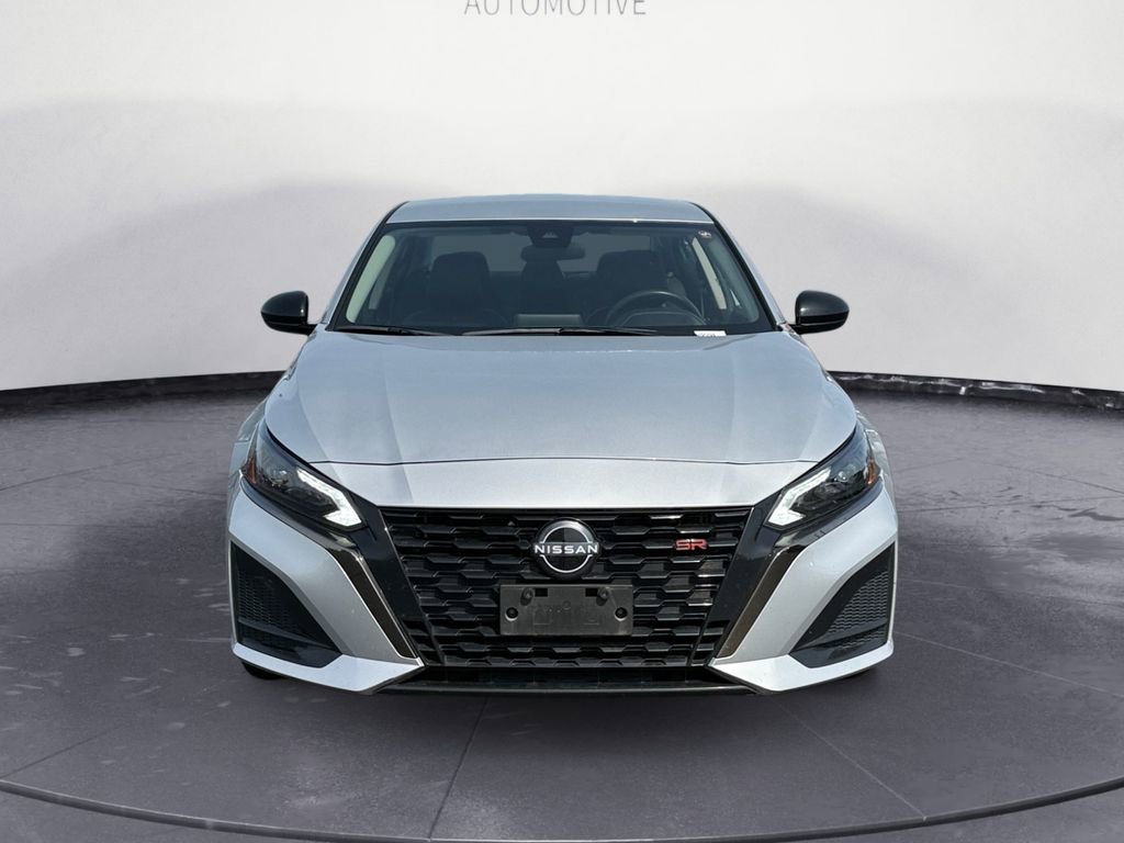 Used 2024 Nissan Altima 2.5 SR image 8