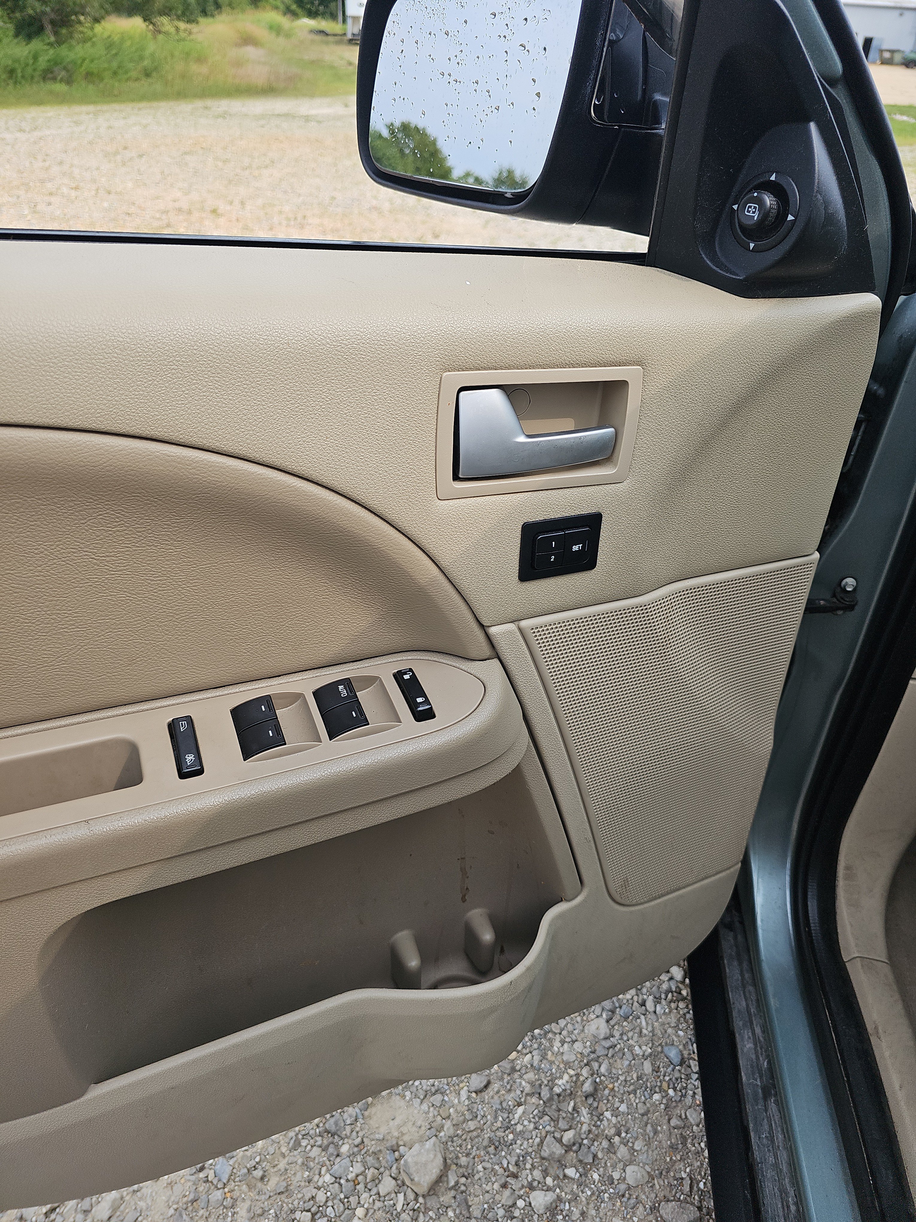 Used 2007 Ford Five Hundred Limited FWD image 17